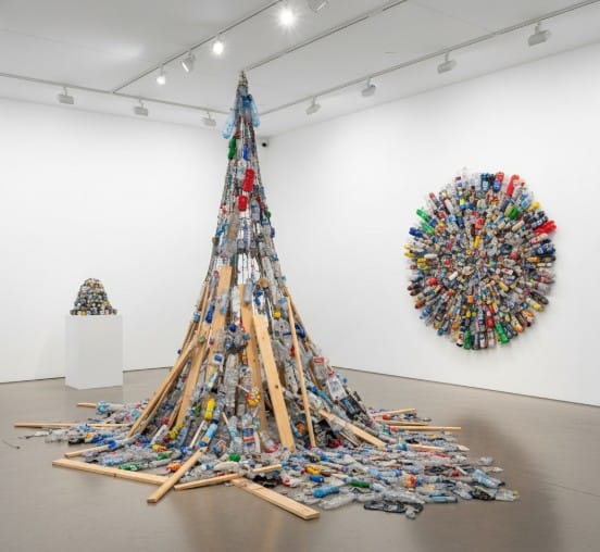 Sustainability in Art: Eco-Friendly Trends in 2025 1 A contemporary eco-friendly art installation made of recycled materials