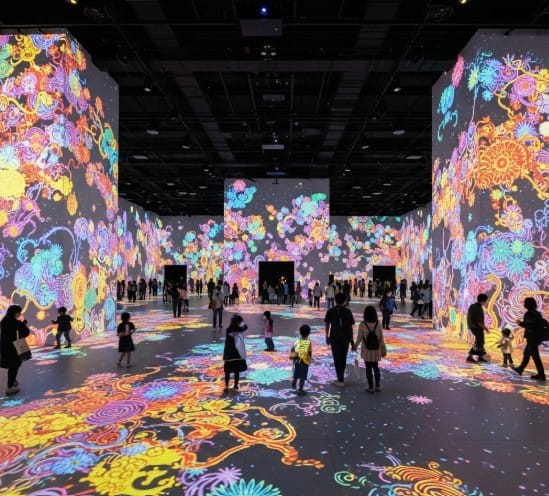 How Japanese Artists are Shaping the Global Art Scene 4 Insert an image of a teamLab immersive installation